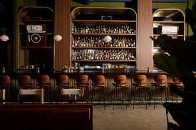 Peach Crease Club Bar Image